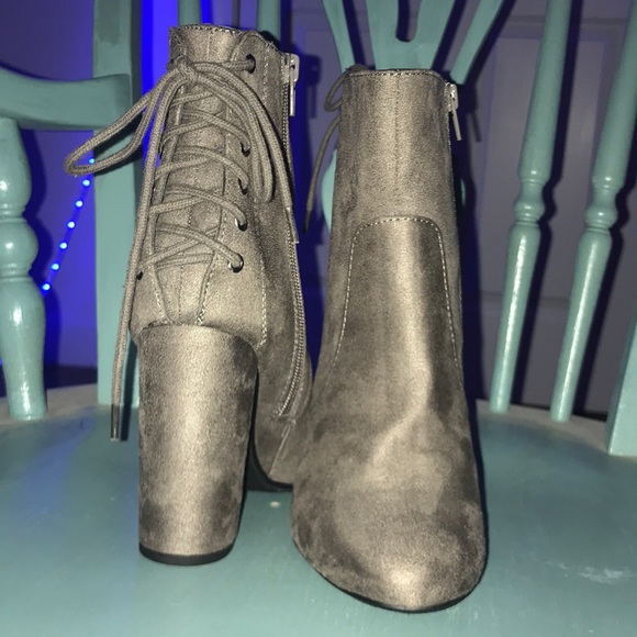 Charlotte Russe Closed Toe Ankle Booties - Picture 2 of 3